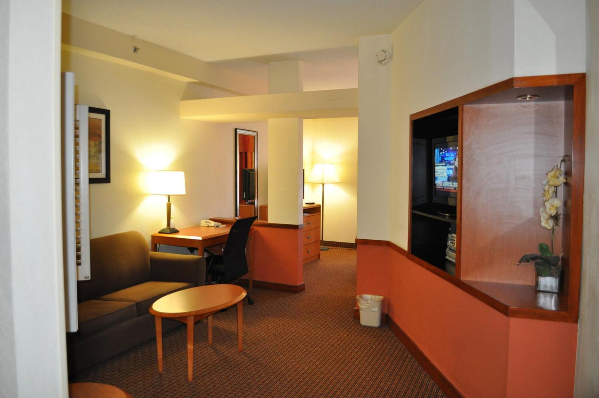 Holiday Inn Express Williamston By Ihg Extérieur photo